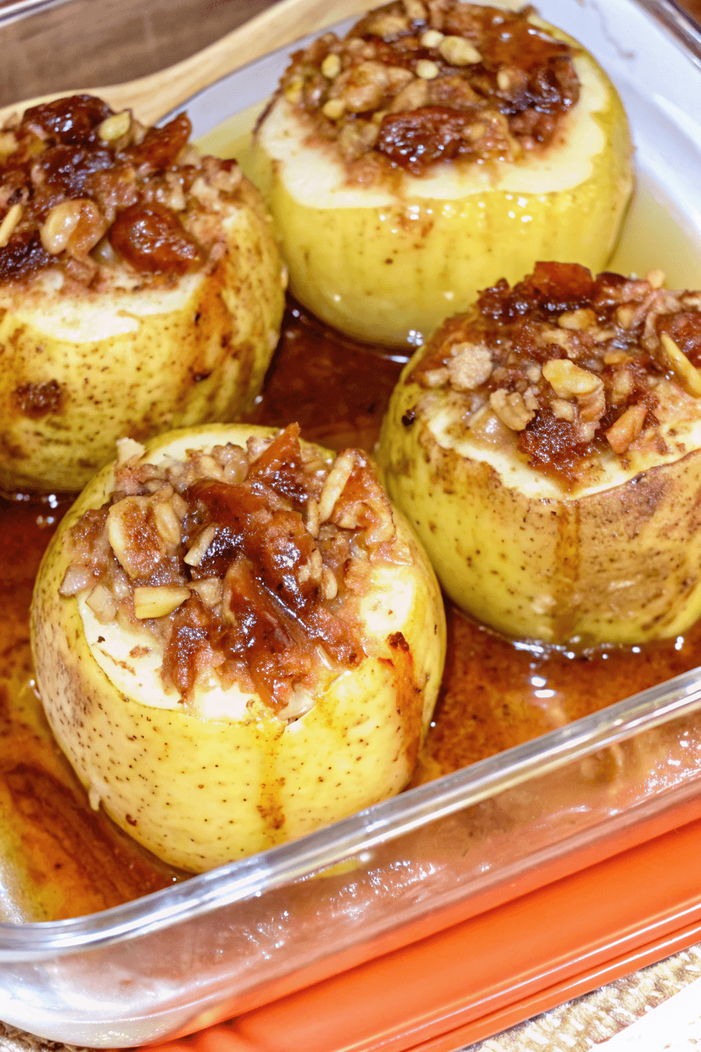 Manzanas Asadas con Queso Azul y Nueces