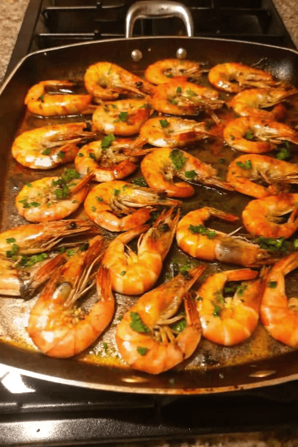 Camarones a la plancha con sal gruesa y limón