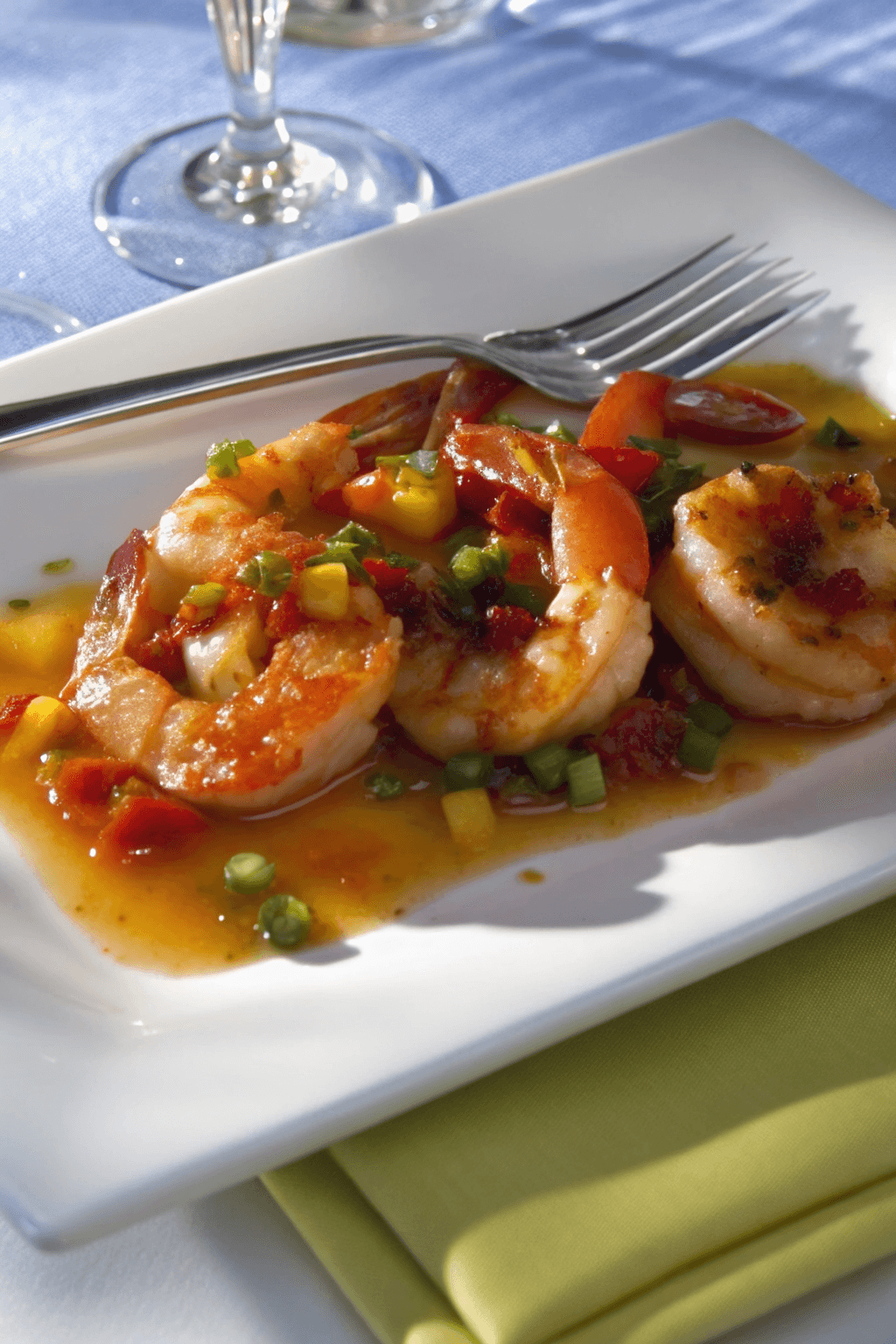 Camarones empanizados con salsa de chipotle