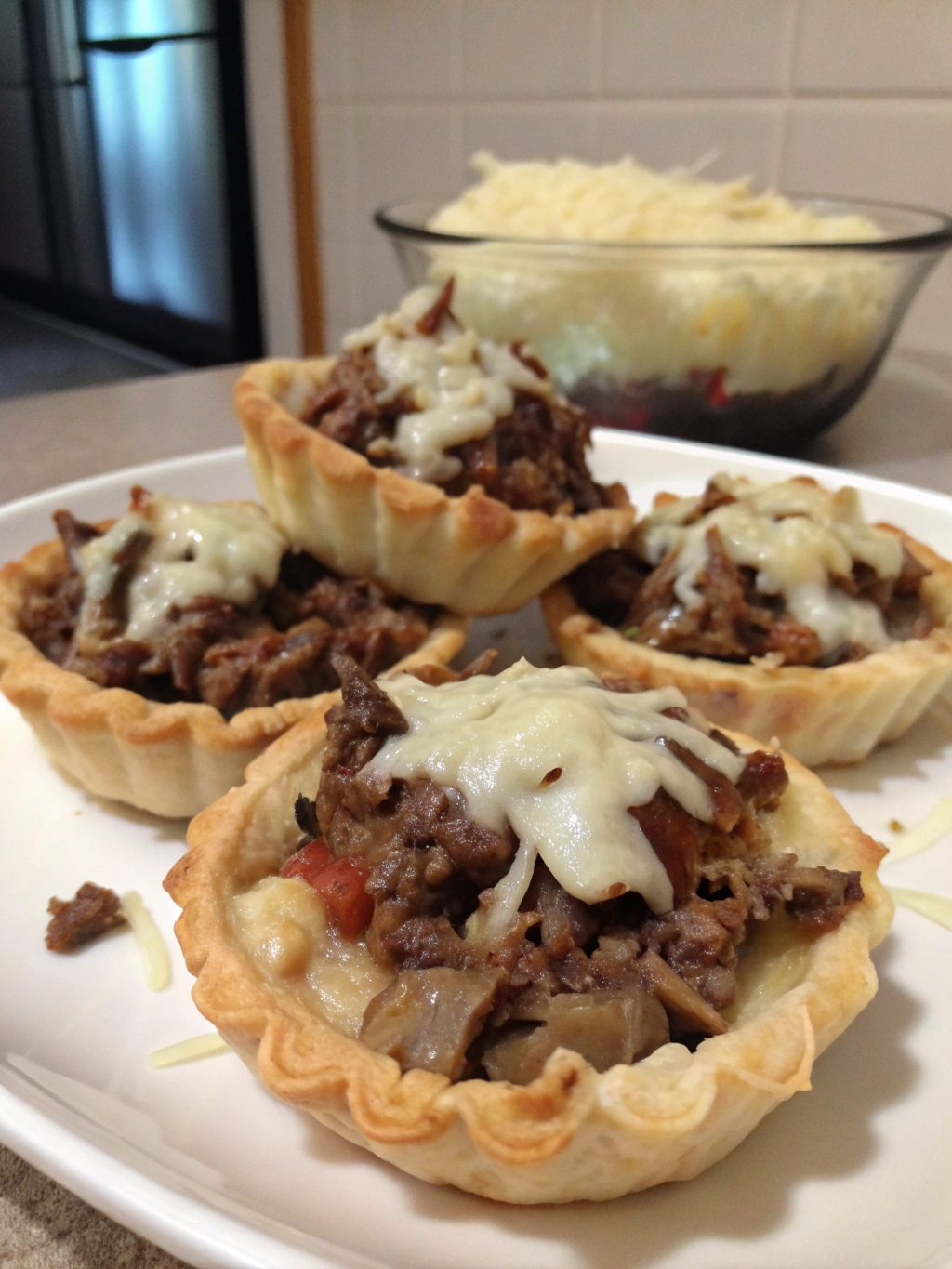 Barquetas de carne estilo cheesesteak