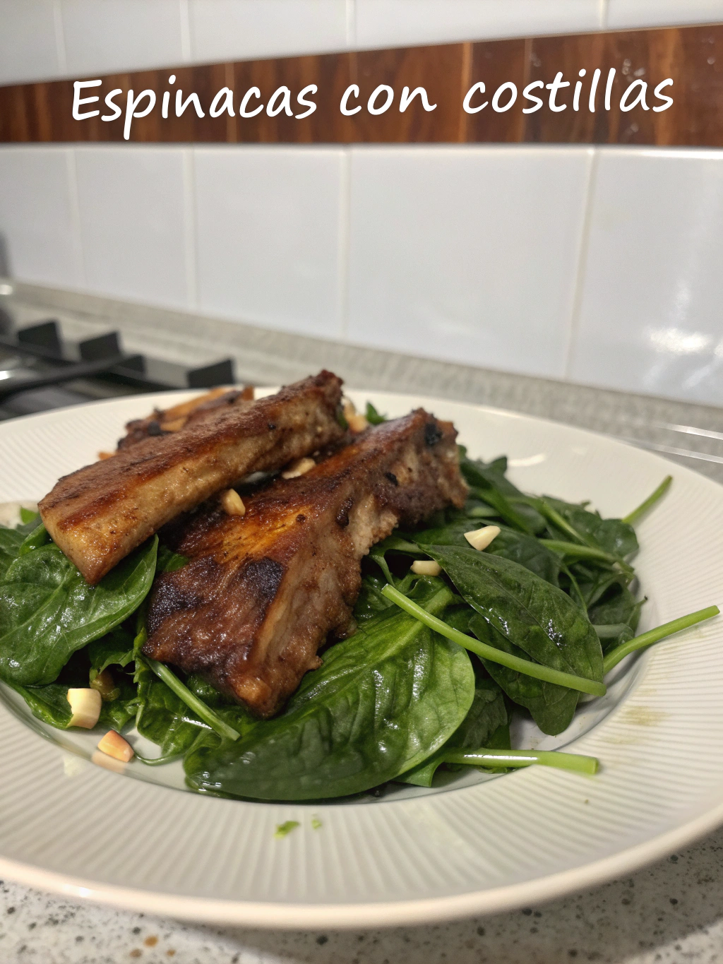 Espaguetis chinos con costillas