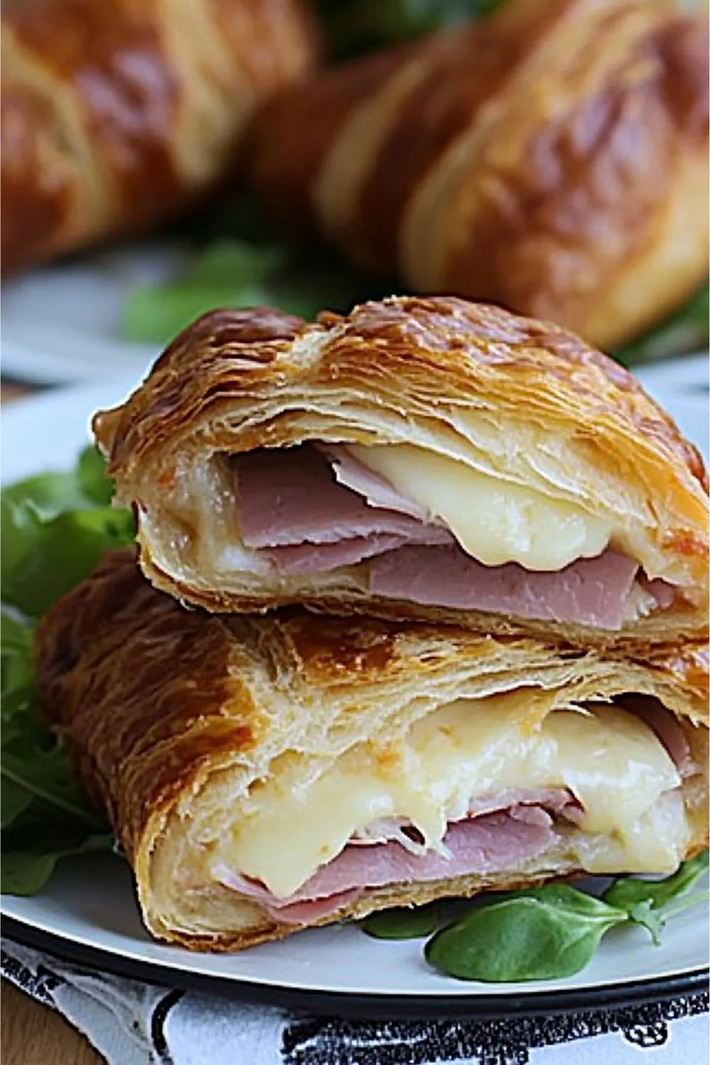 Croissants de Pizza de Jamón y Queso